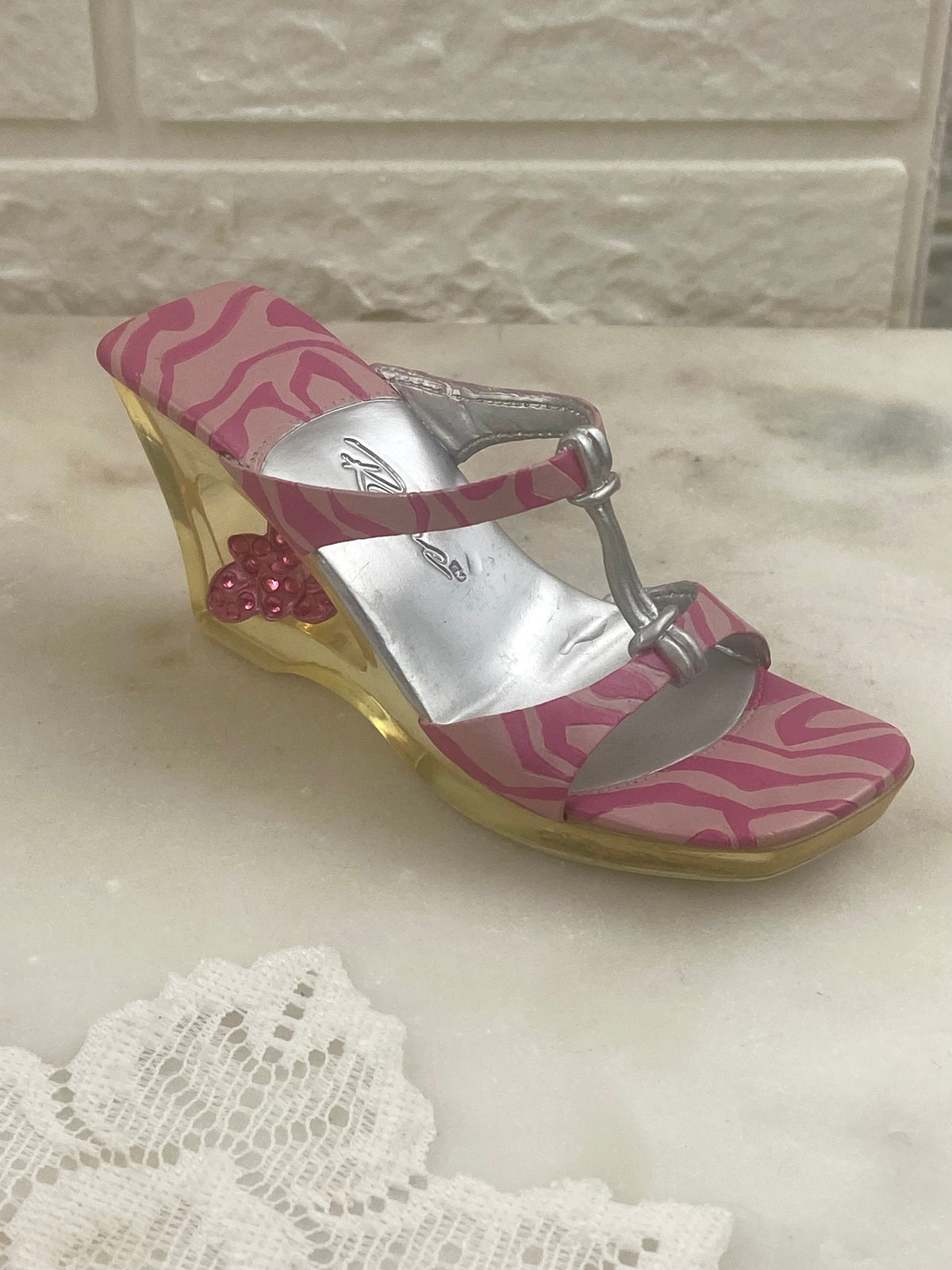 Just the Right Shoe by Raine