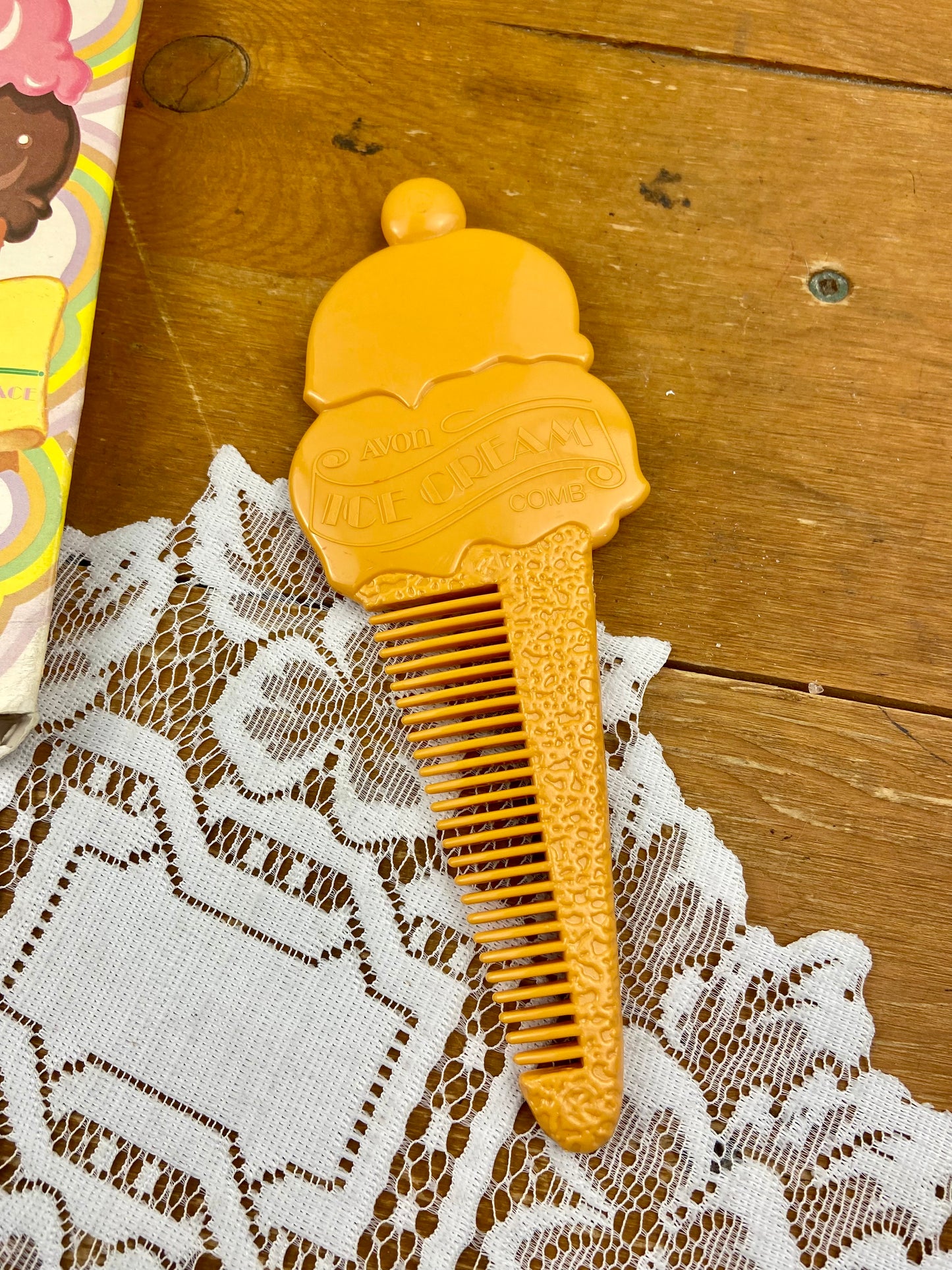 Vintage Avon | Hard Plastic Ice Cream Comb with Original Box