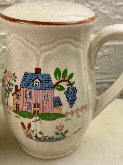 Pair of Jamestown Country Home Collection Salt & Pepper Shakers