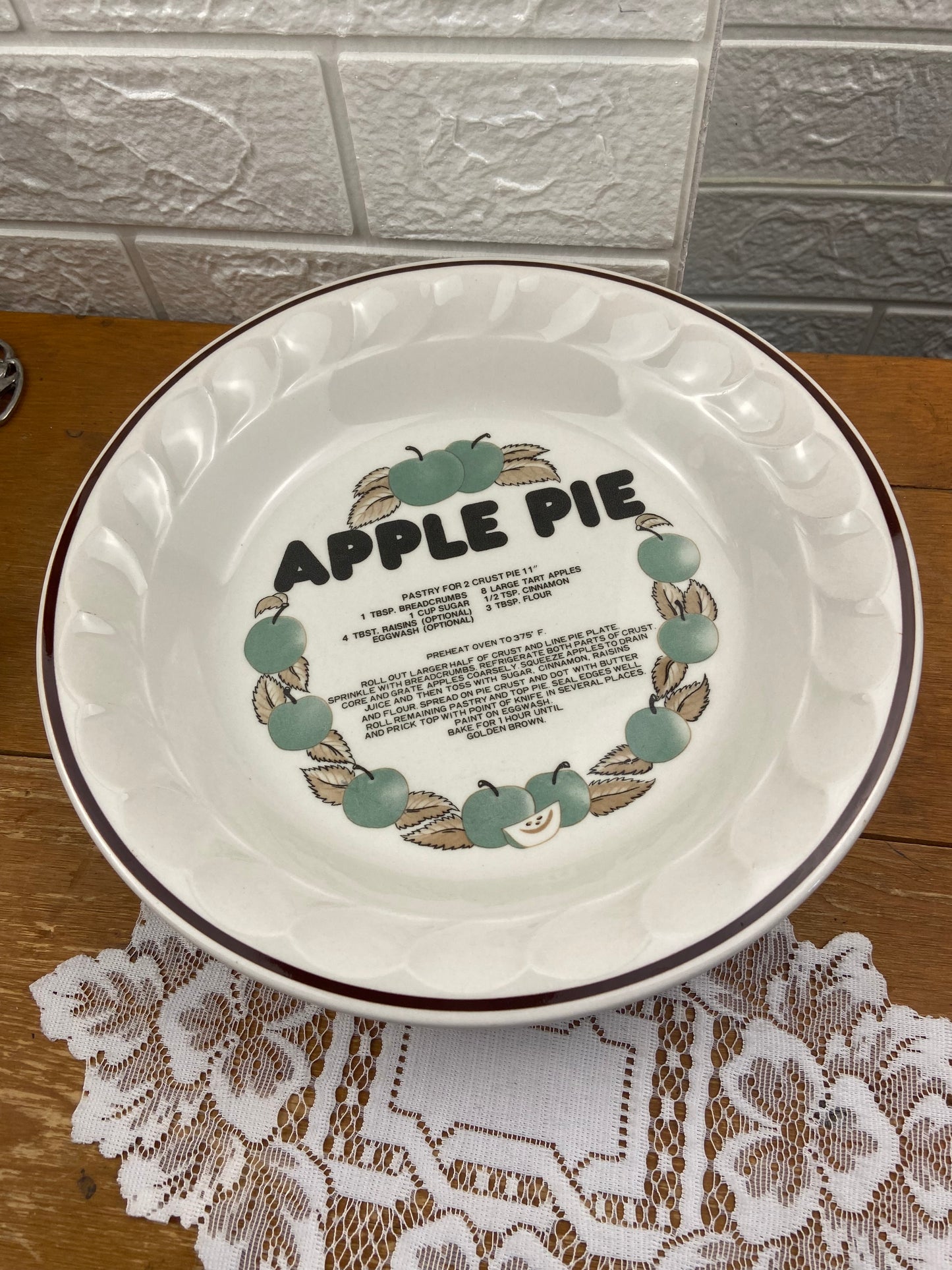 10.5” Vintage Festival Stoneware Pie Plate | Green Apples / Apple Pie Recipe Design