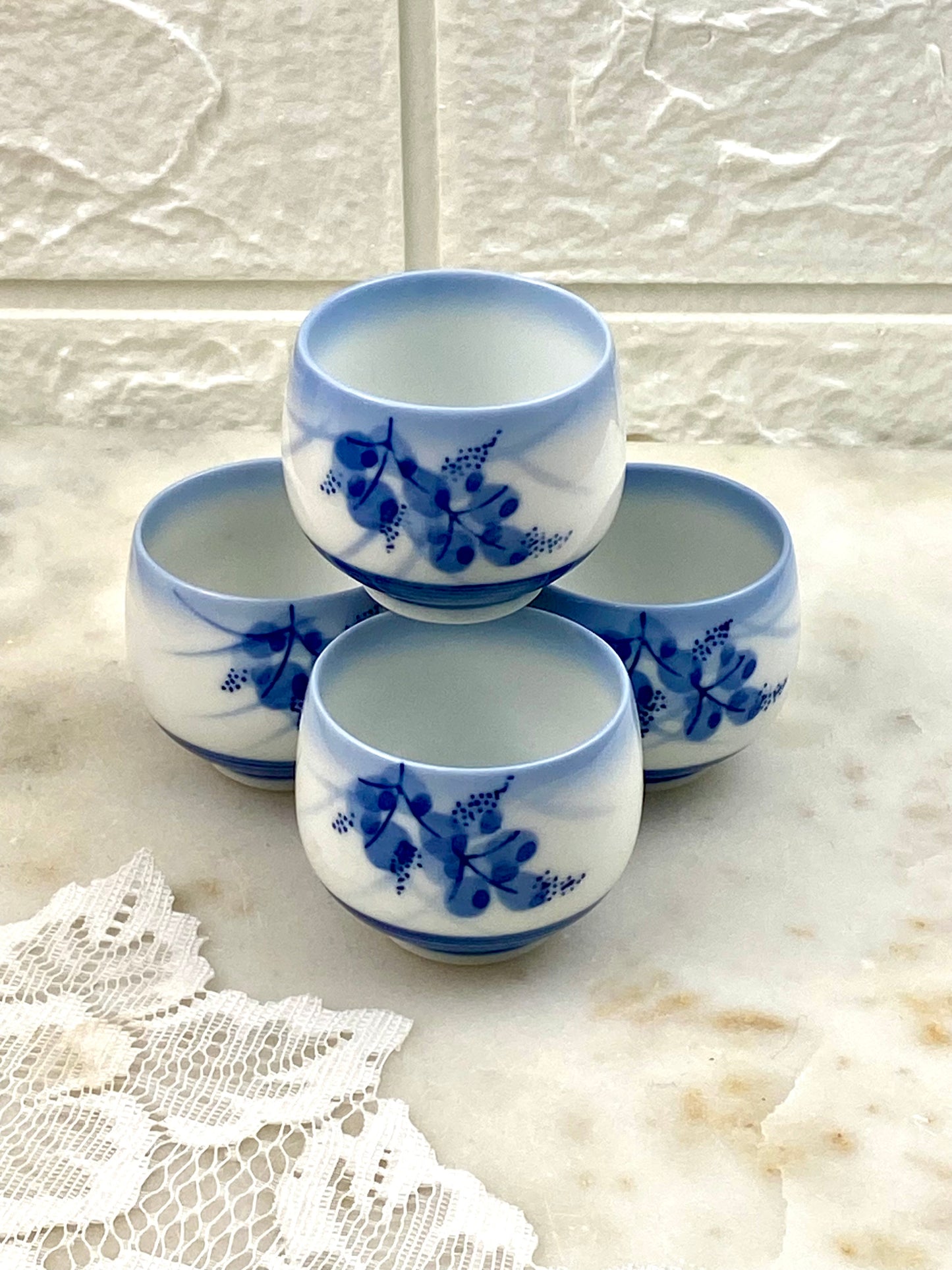 Set of 4 x Hand Painted Blue & White Porceain Teacups