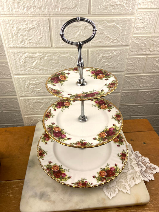 Royal Albert Old Bone China Old Country Roses | 3-Tier Cake Stand