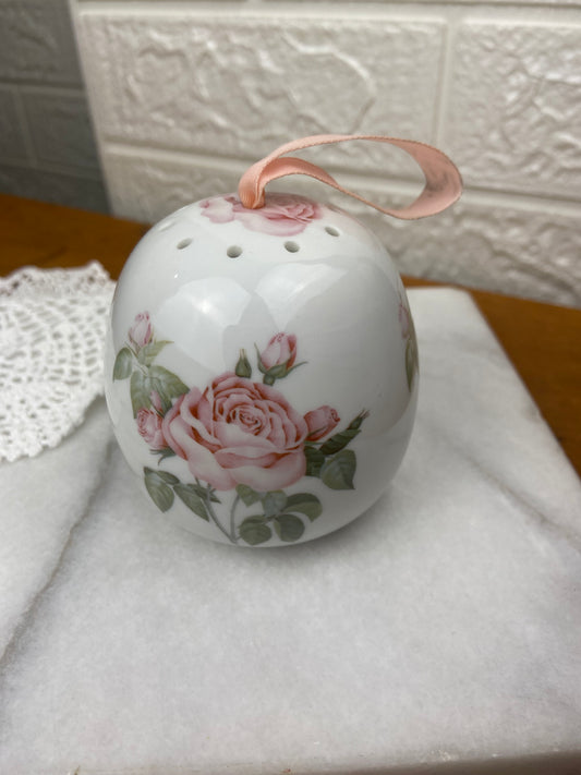 Porcelain Pomander | Potpourri Ball