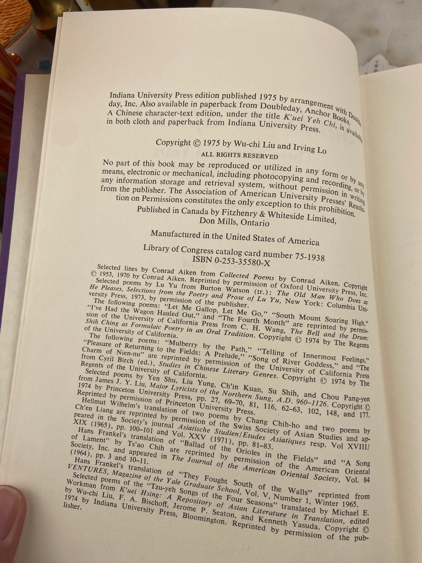 Sunflower Splendor: Three Thousand Years of Chinese Poetry Co-edited by Wu-chi Liu & Irving Lo