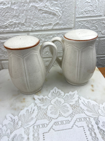 Pair of Jamestown Country Home Collection Salt & Pepper Shakers