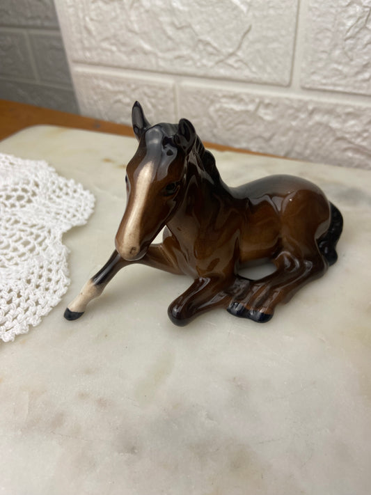 Porcelain ‘Foal Lying’ by Beswick