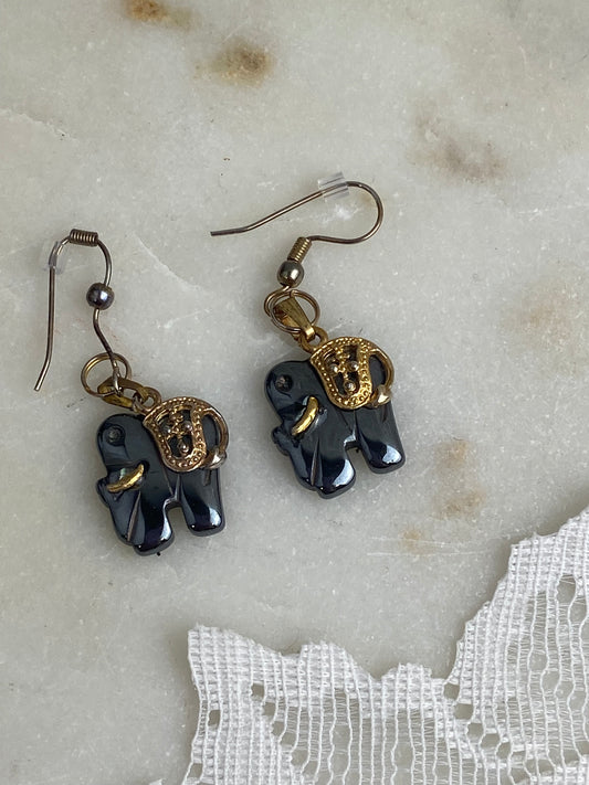 Black Hermatite Elephant Errings for Pierced Ears [Hooks]