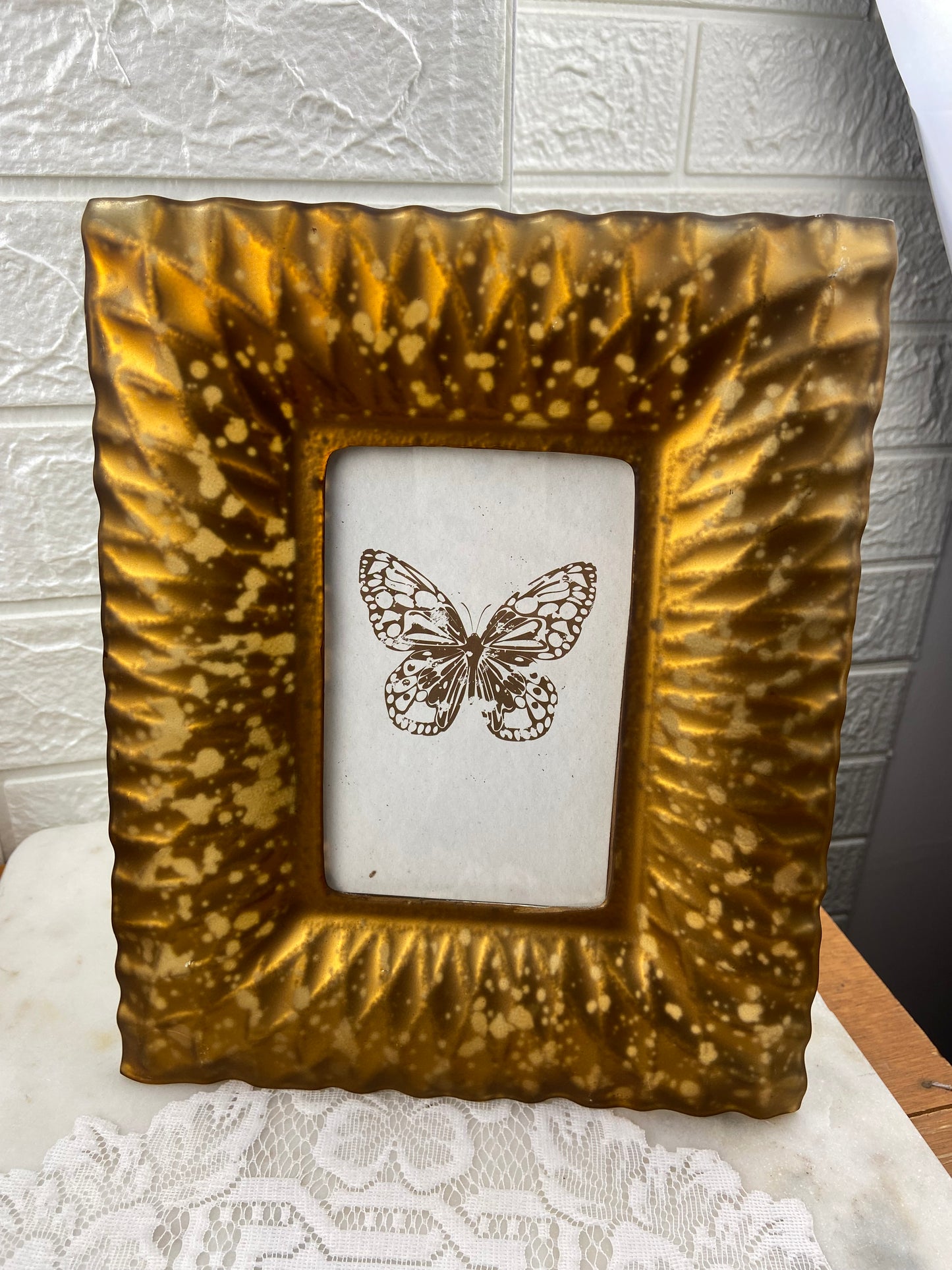 Copper-Coloured Picture Frame with  Removable Butterfly Art