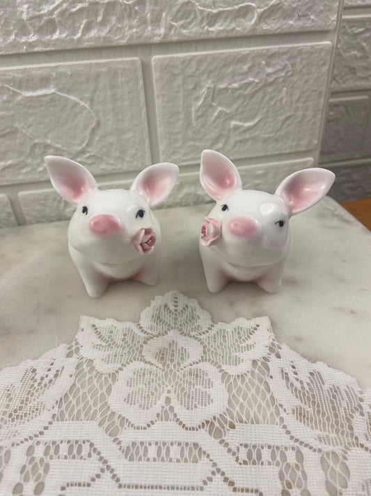 Pair of White and Pink Pigs | Salt & Pepper Shakers