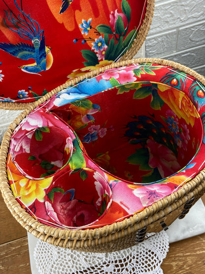 4 x Piece Chinese Tea Set with Padded Wicker Basket