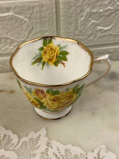Royal Albert Bone China Teacup | Tea Rose Pattern