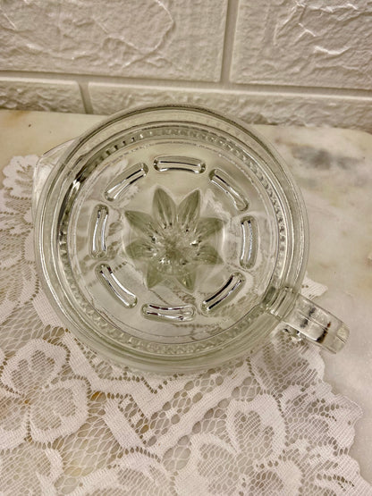 Ribbed Glass Juicer / Reamer with Handle and Pour Spout