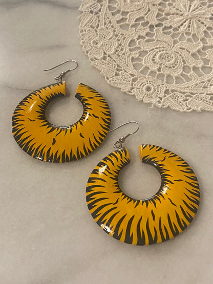 Hand Painted Donut-Shaped Earrings Tiger-Stripe Pattern [Hooks]