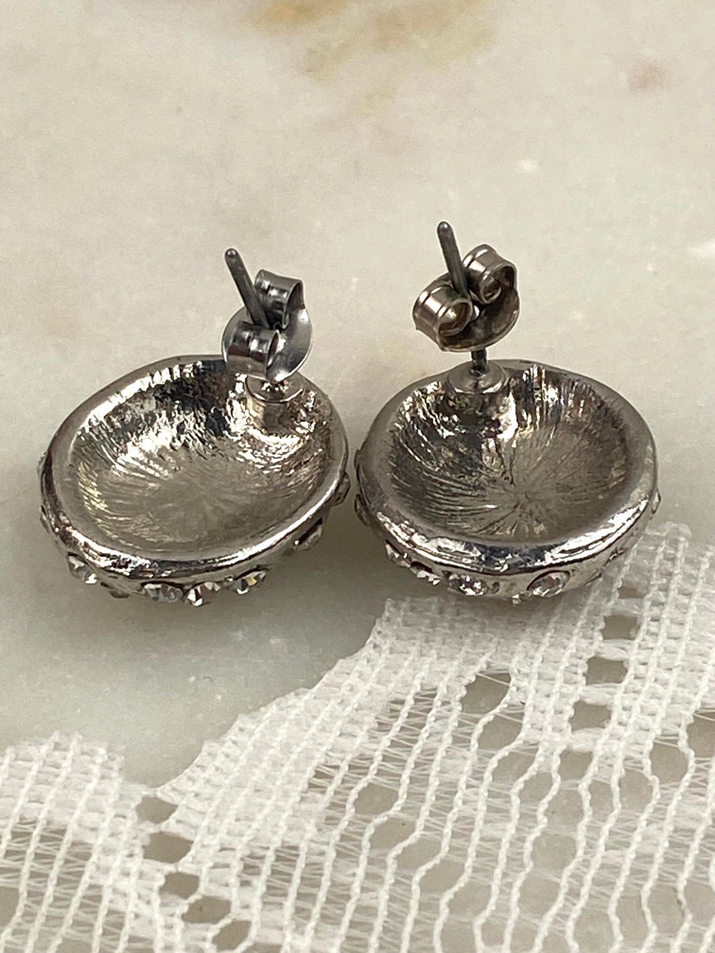 Sparkly Round Rhinestone Earrings [Posts]