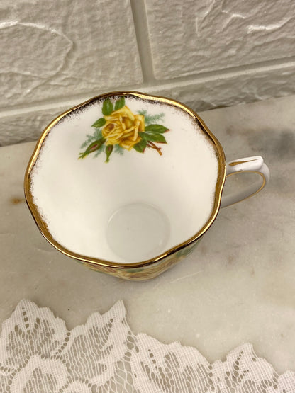 Royal Albert Bone China Teacup | Tea Rose Pattern