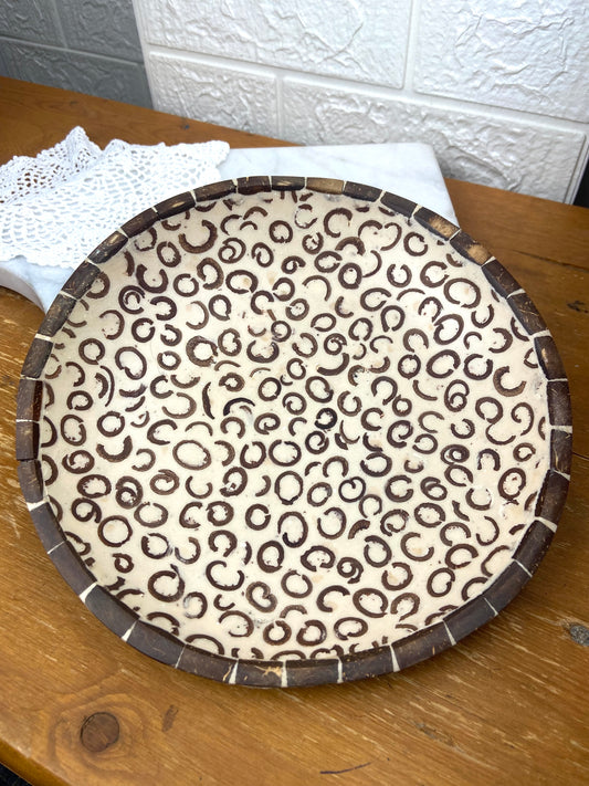 Scented Bowl Made from Coconut Shell and Cinnamon Bark