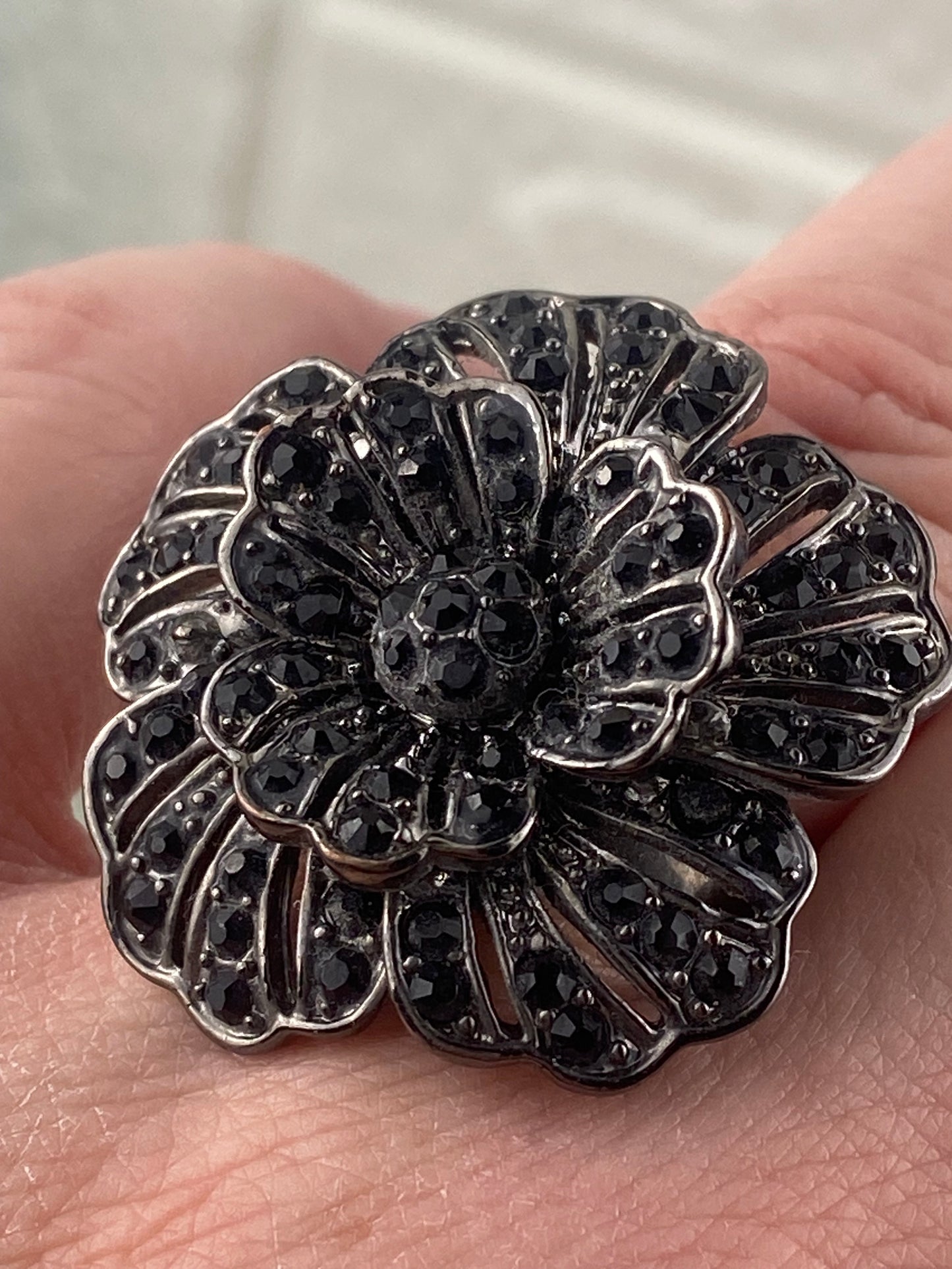 Black Metal Layered Flower Ring with Small Black Stones [Size 7.5]