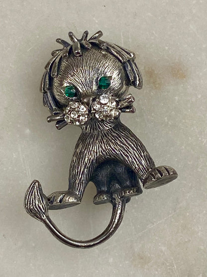 Tortolani Pewter Lion Brooch with Green Rhinestone Eyes and White Rhinestone Whiskers | Unsigned