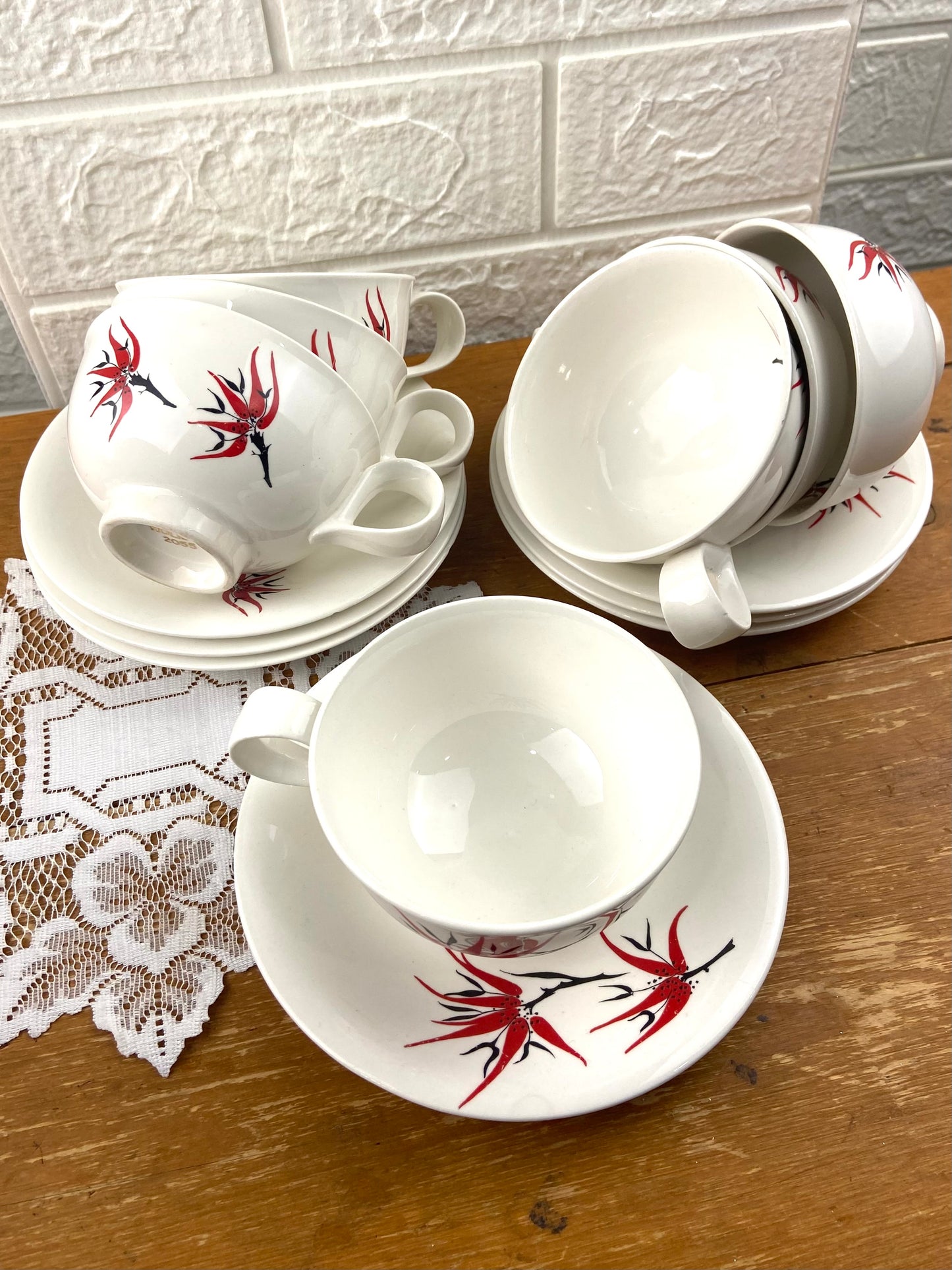 1950s Dinner Set by Eva Zeisel | Rare ‘Holiday’ Pattern