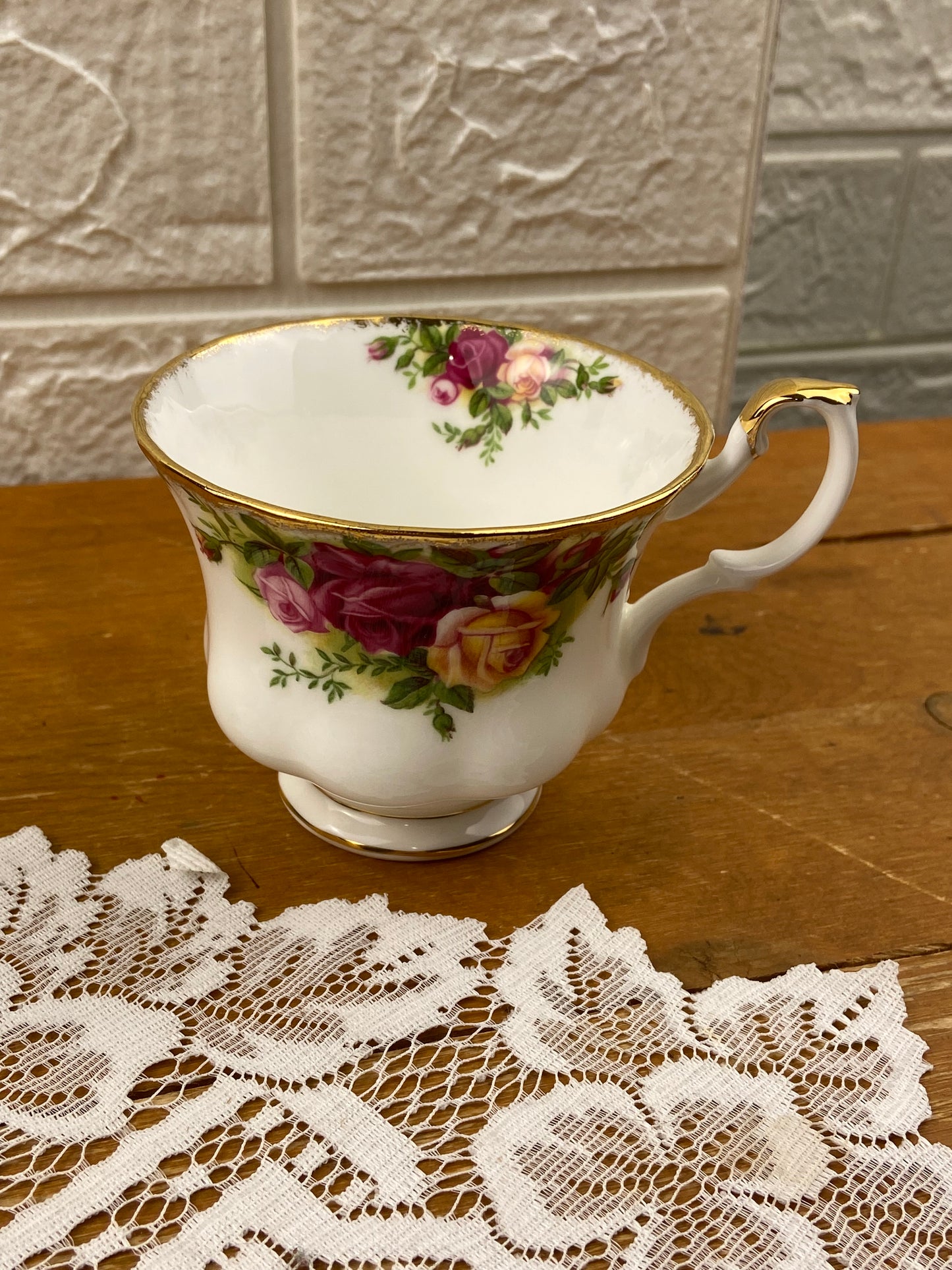 Royal Albert Bone China Teacup | Old Country Roses Pattern