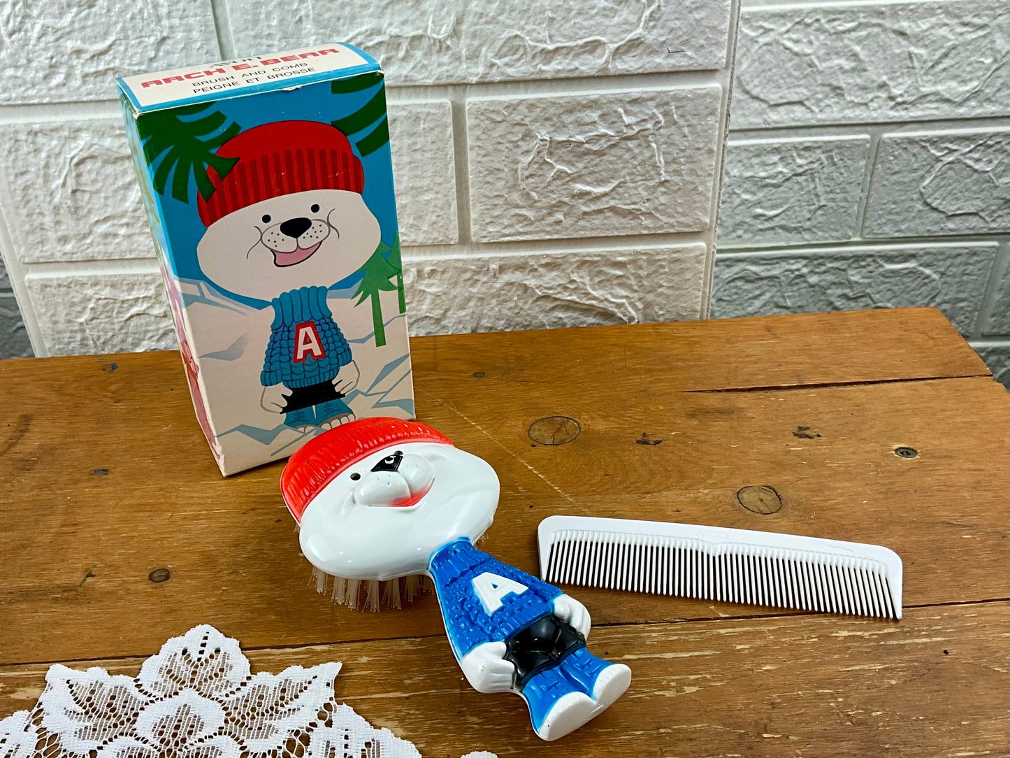 Vintage Avon | Arch E. Bear Boxed Brush & Comb Set